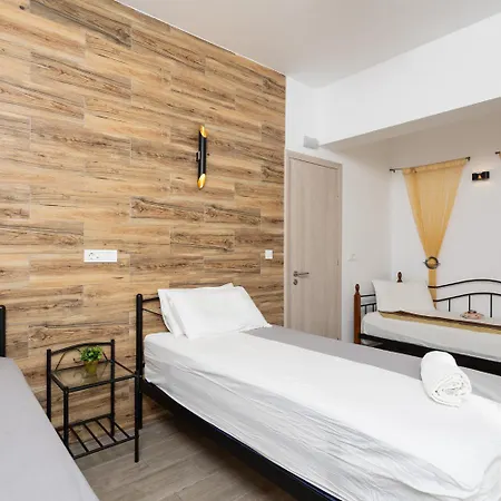 فيلة Livis 1 كوتاري